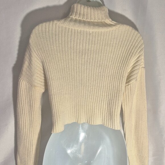 FASHION NOVA cropped oversized sweater, turtleneck. braided front, white, Small - Picture 3 of 12